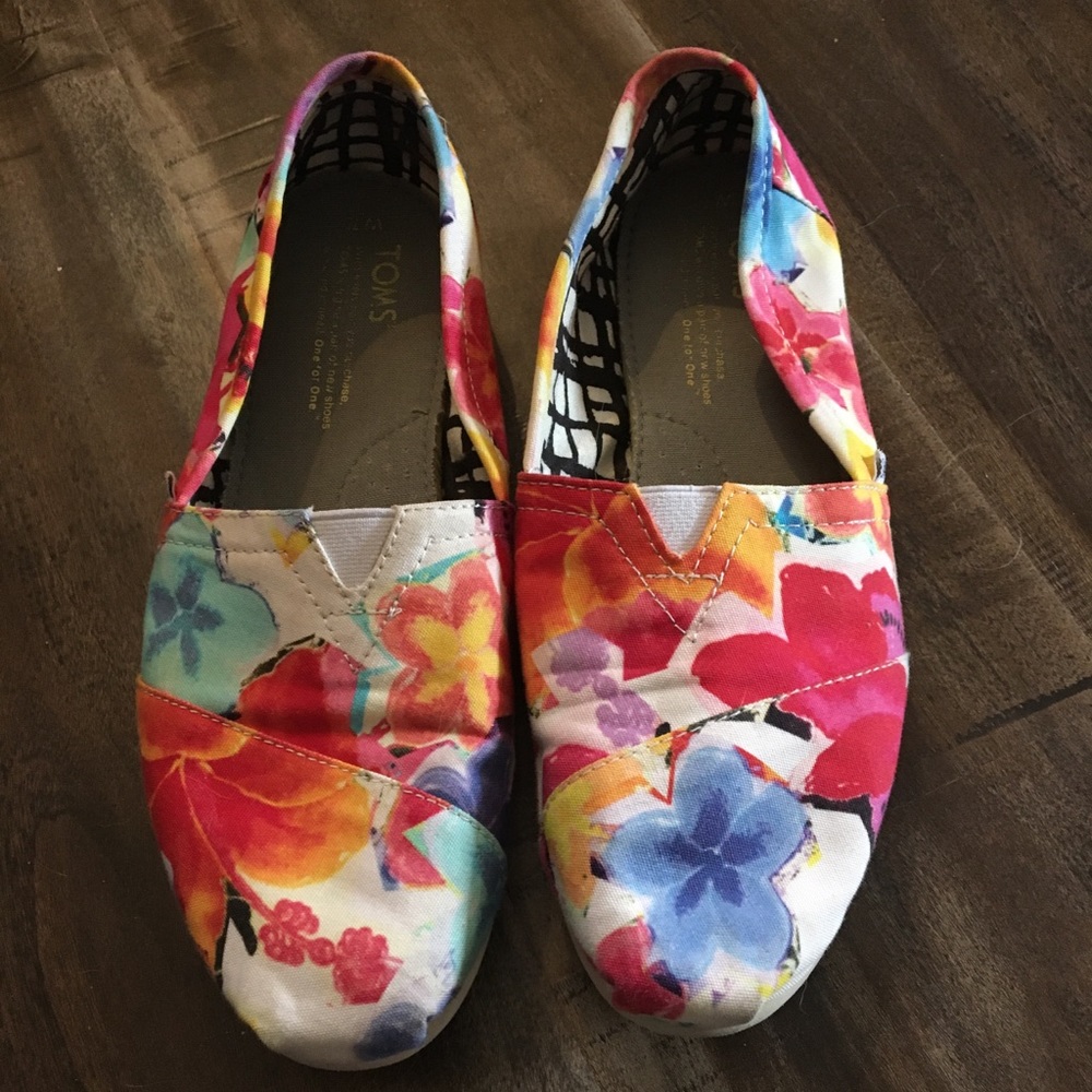 Toms floral slip-ons